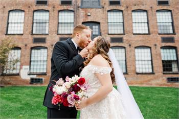 Megan & Kenneth: Hudson Valley Wedding Photographers & Family Photography